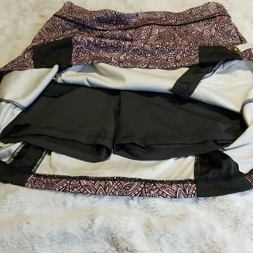 Gymshark Skort Womens Size Small Paisley Pink Black Golf Tennis